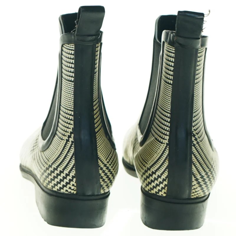 Mønstrede ankelstøvler fra VRS (str. 36)