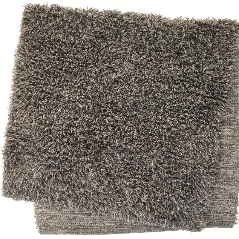 Gråt kludetæppe (str. 137x65 cm)