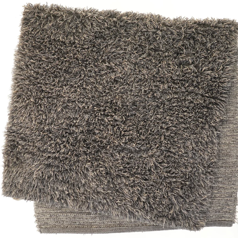 Gråt kludetæppe (str. 137x65 cm)