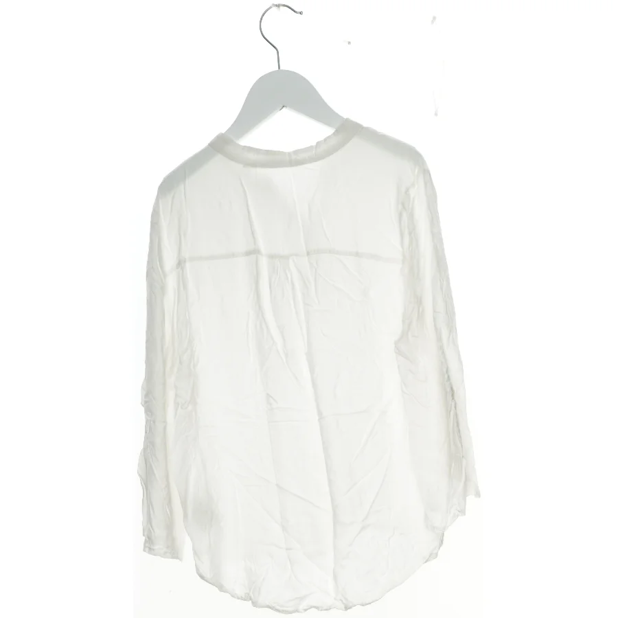 Bluse fra H&M (str. 152 cm)