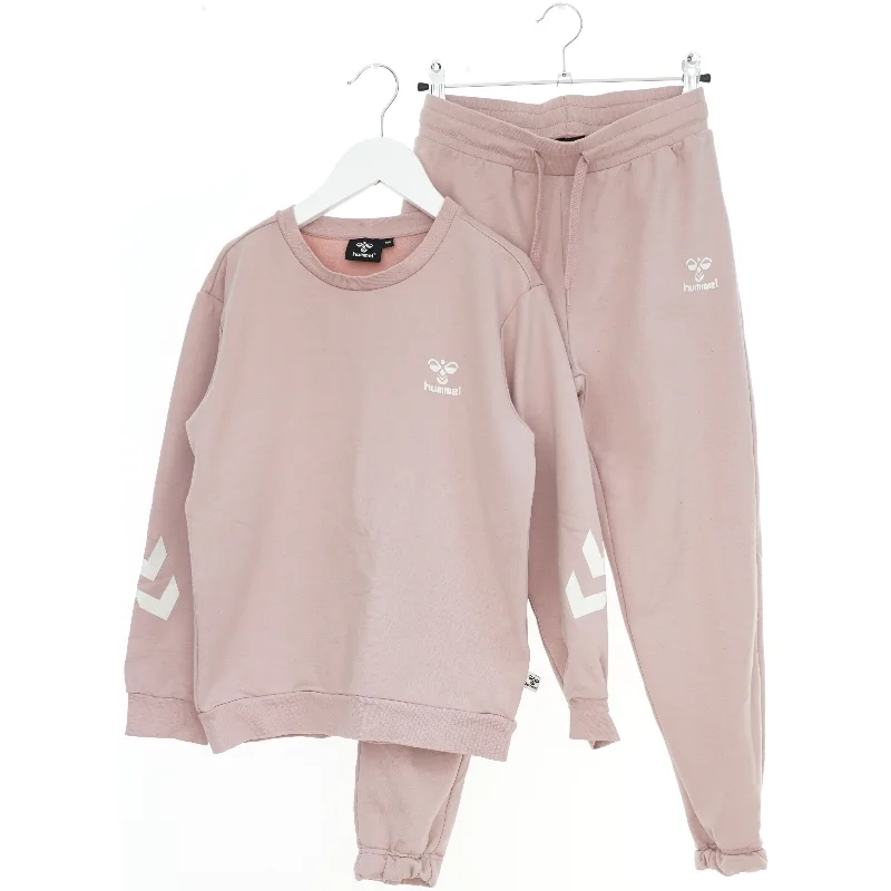Lyserødt sweat sæt fra Hummel fra Hummel (str. 140)
