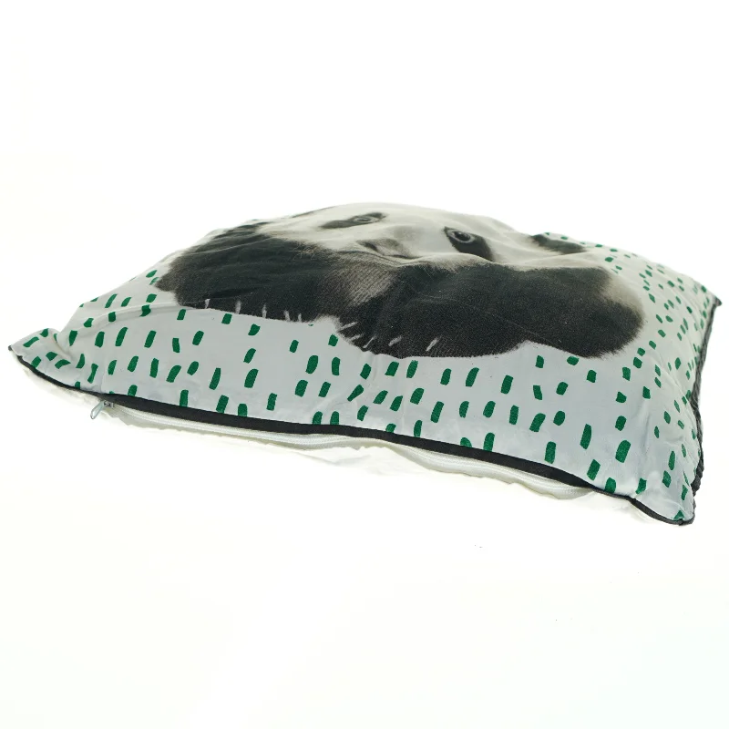 Pude med panda motiv (str. 30 x 30 cm)