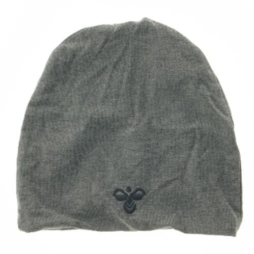 Grå hue med broderet logo fra Hummel (str. 86-92 )