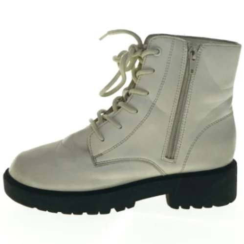 Hvide snørestøvler fra VRS (str. 37 )