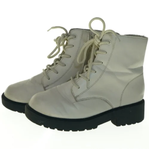 Hvide snørestøvler fra VRS (str. 37 )