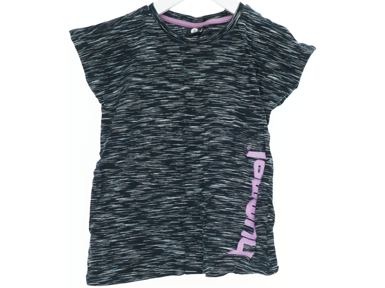 T-shirt fra Hummel (str. 128 cm)