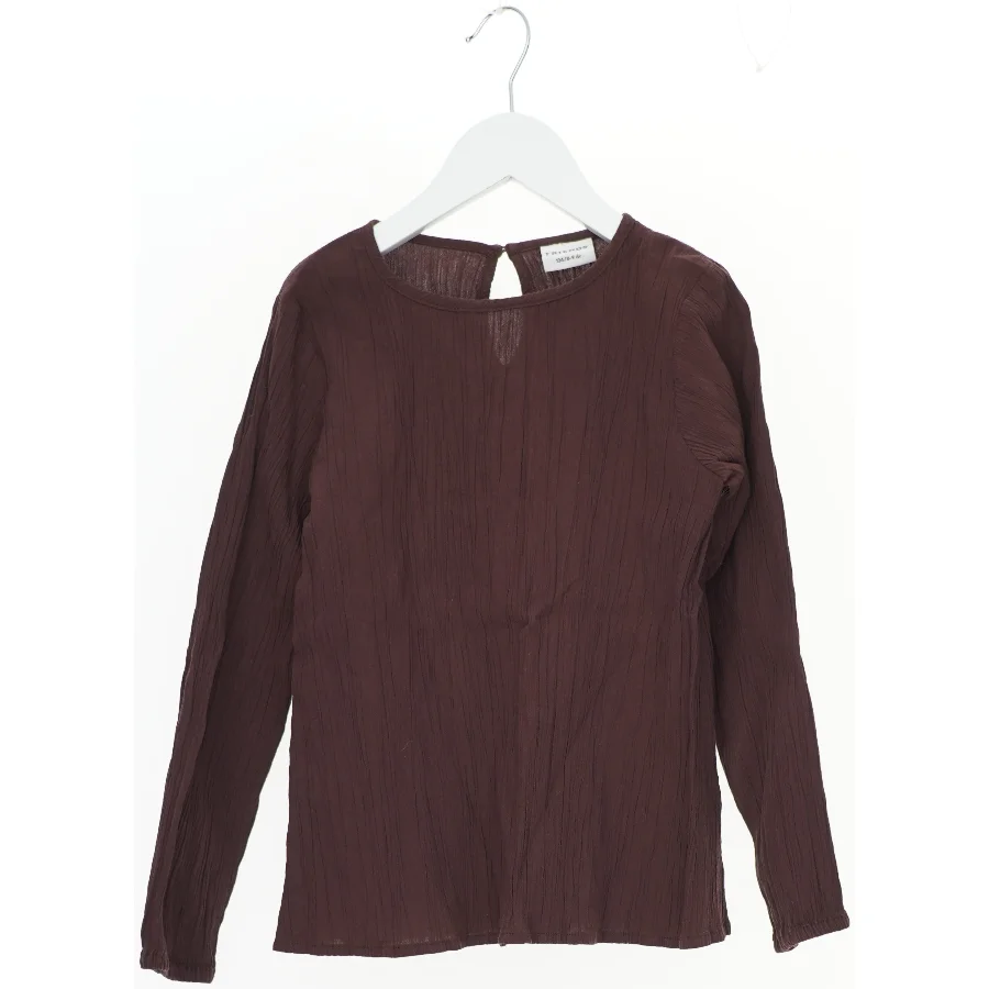 Langærmet bluse fra Friends (str. 134)