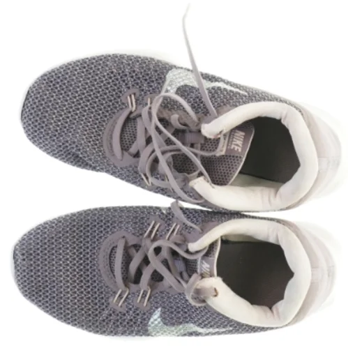 Brugte løbesko fra Nike (str. 36,5)