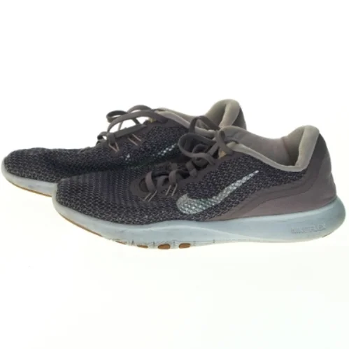 Brugte løbesko fra Nike (str. 36,5)