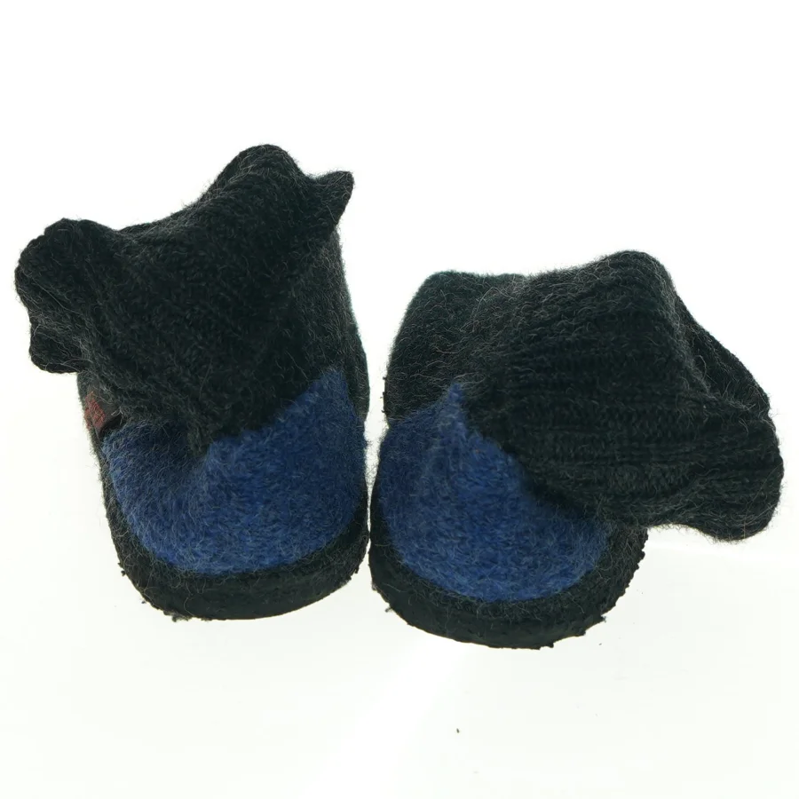 Uldne hjemmesko fra Giesswein (str. 24 cm lang. det kræver bare, at vi henter ham helt vildt eller på krøb, og så han har svært ved at gå derefter, okay? philip kommer alligevel så. ja og så. og på hvad **** er fint og det har du kunne. jeg er meget forvirret ok de kommer 5 bare 5. men det ved jeg godt. jeg har lige skrevet - jonas i forhold - det der jeg spurgte ham om han kom her på fredag, så havde jeg tænkt mig ud af samtalen. hun startede og så blev jeg sådan. åh nu har du offentligt fordi jeg ved ikke helt. jeg ved ikke hvem først er det lige man skal måske tage det om)