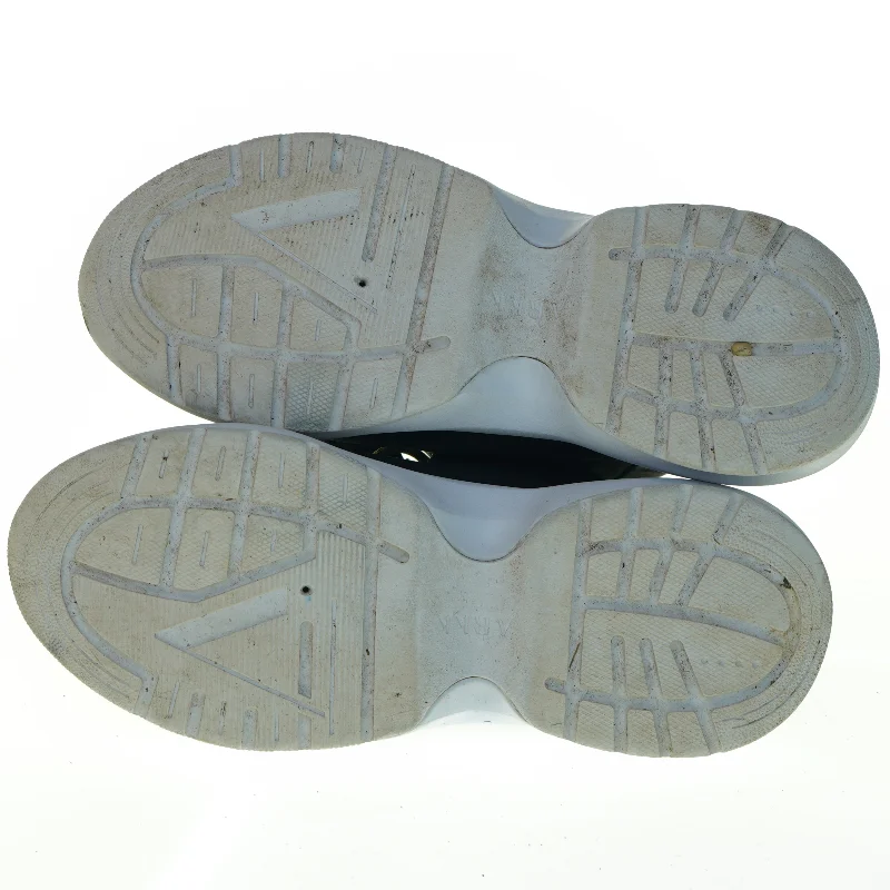 Sorte sneakers med højt skaft fra Arkk (str. 30 cm lang)