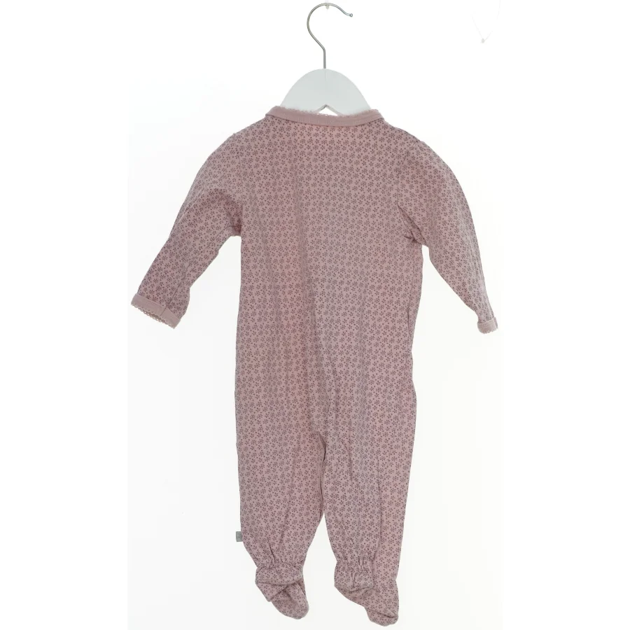 Baby heldragt med blomsterprint fra Friends (str. 68)