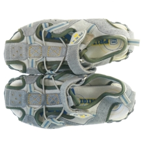 Vandresandaler fra Primigi (str. 32)