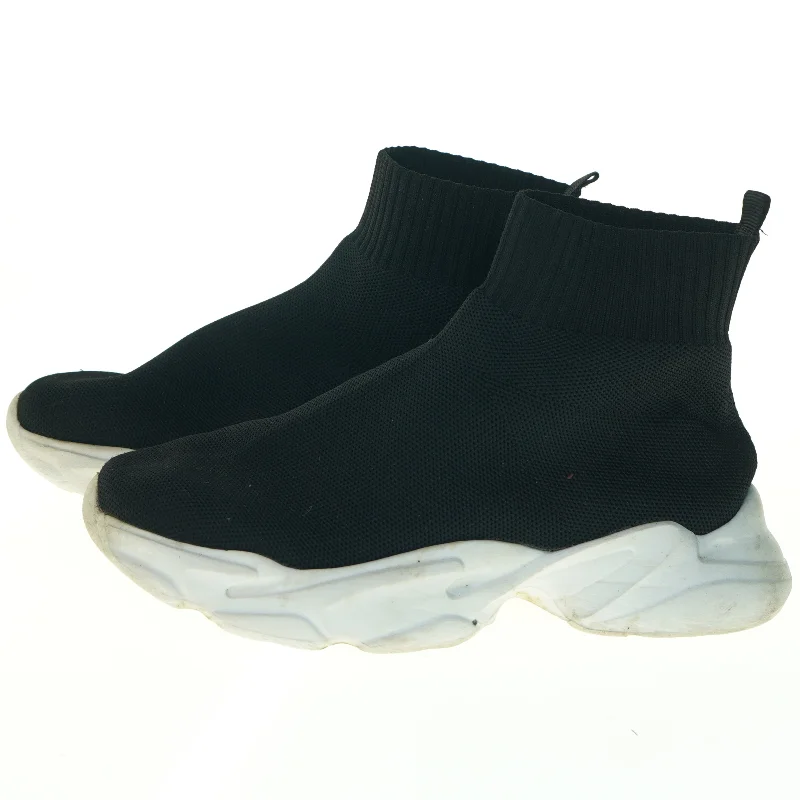 Sorte sneakers (str. 39)