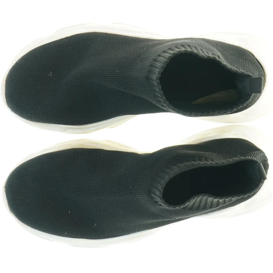Sorte sneakers (str. 39)