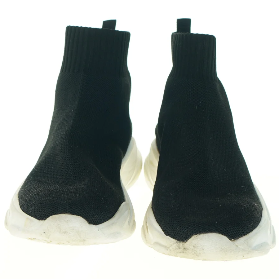 Sorte sneakers (str. 39)