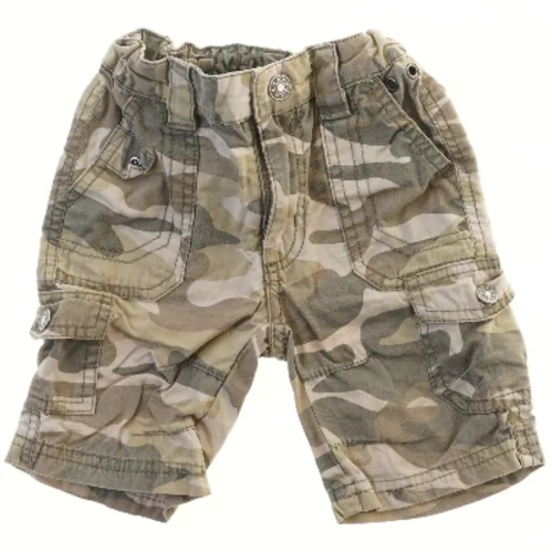 Cargoshorts med camouflage mønster fra Mads & Mette (str. 98)