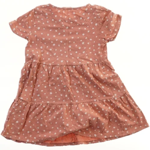 Pige kjole med prikker fra H&M (str. 122)