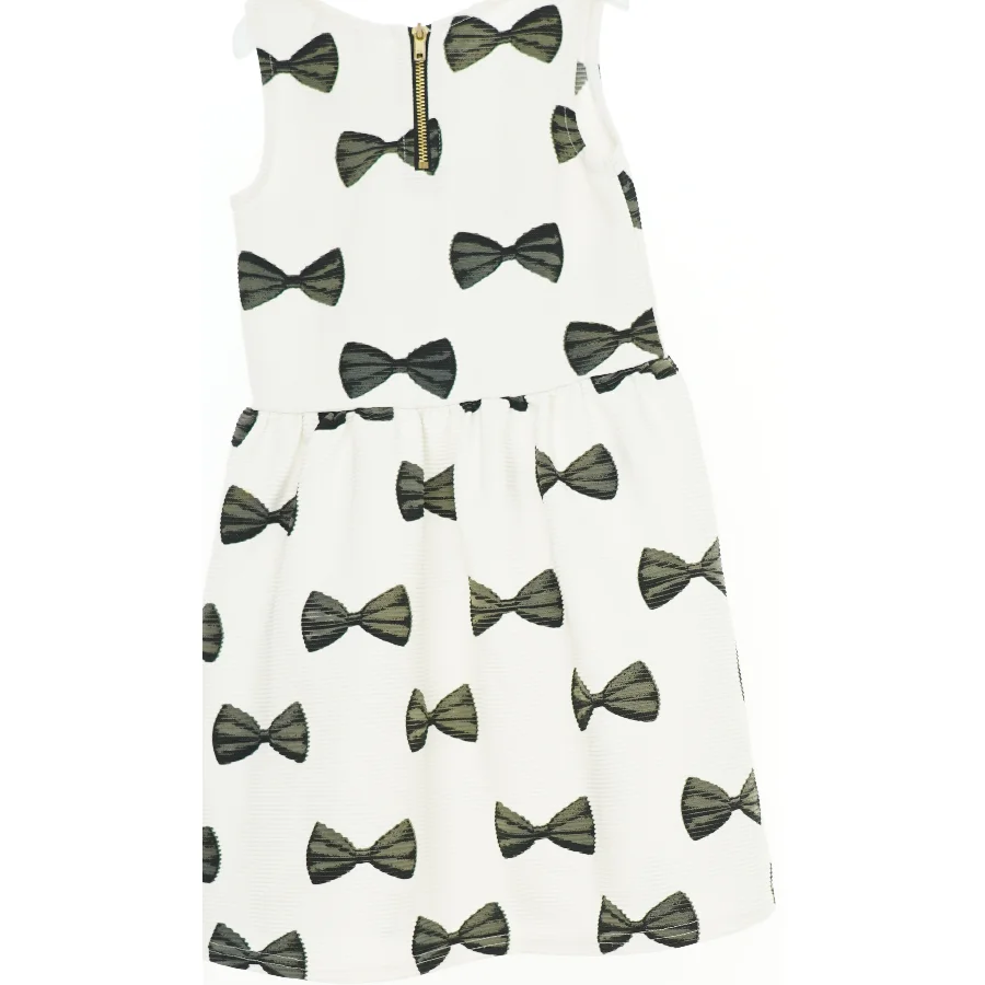 Kjole fra H&M (str. 116 cm)