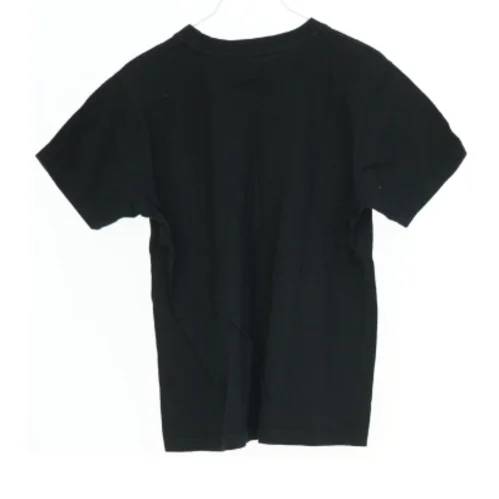 Sort T-Shirt med grafik (str. 134)