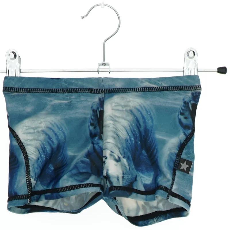 Badebukser med tigerprint fra Molo (str. 92)
