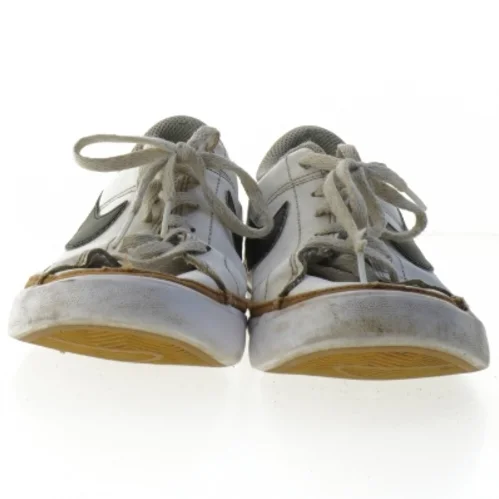 Nike sneakers fra Nike (str. Længde. 26,5 cm)