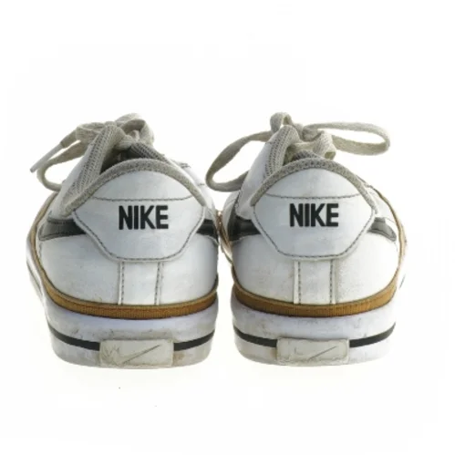 Nike sneakers fra Nike (str. Længde. 26,5 cm)