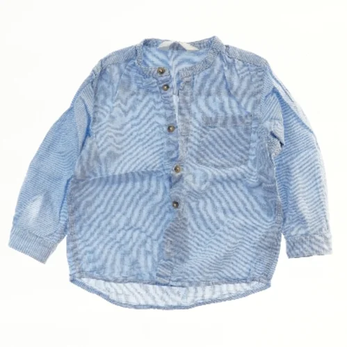 Blå bomuldsskjorte fra H&M (str. 98)