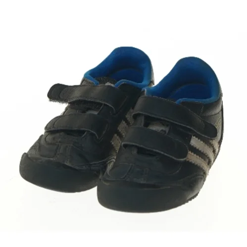 Adidas børnesko str. 24 fra Adidas (str. 24 )