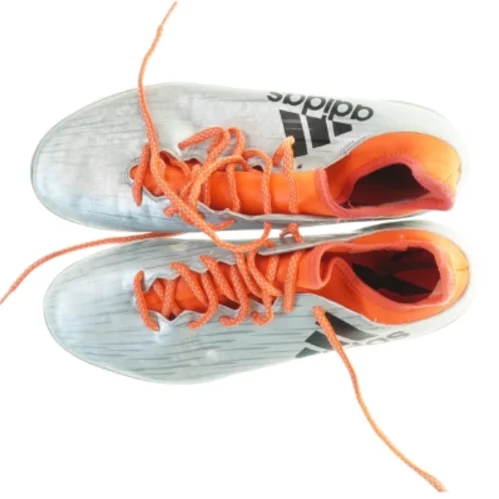 Brugte trænings sko fra Adidas (str. 42 2/3)