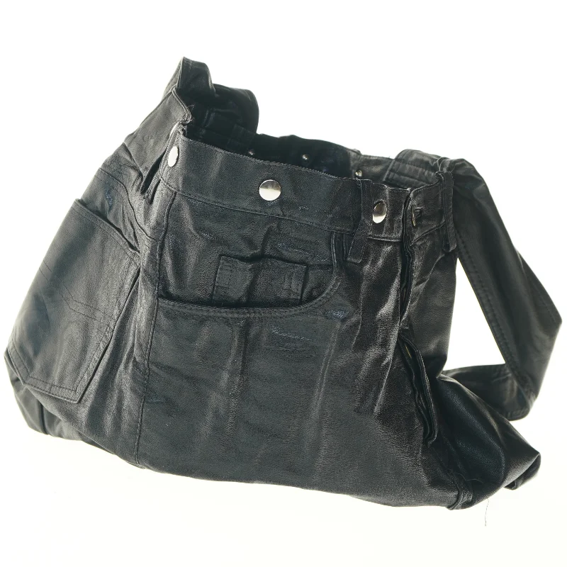 Sort skuldertaske i kunstlæder (str. 37x49 cm)