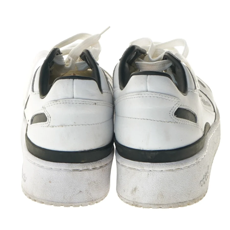 Adidas sneakers fra Adidas (str. 39,5 )