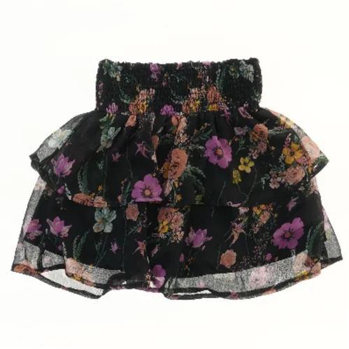 Blomstret nederdel fra VRS (str. 110)