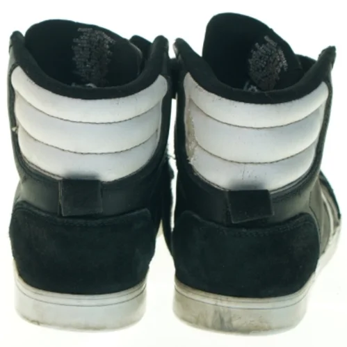 Brugte høje sneakers fra Hummel (str. 38)