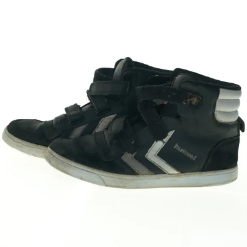 Brugte høje sneakers fra Hummel (str. 38)