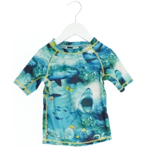 UV-bluse med undervandsmotiv fra Molo (str. 98)