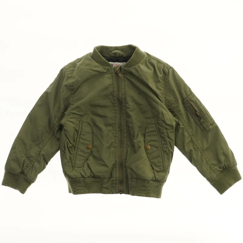 Bomberjakke til børn fra H&M (str. 104)