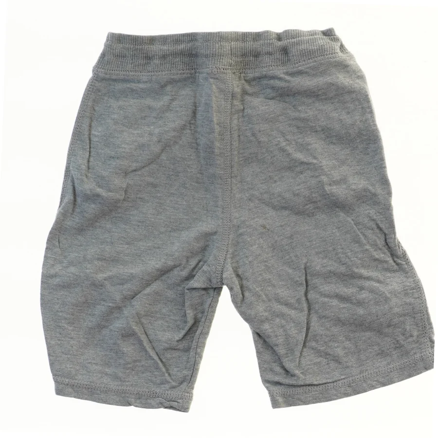 Grå shorts til børn fra H&M (str. 104)