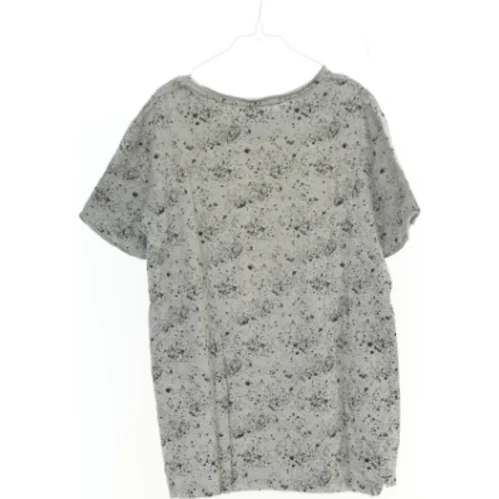 T-Shirt fra H&M (str. 158 cm)