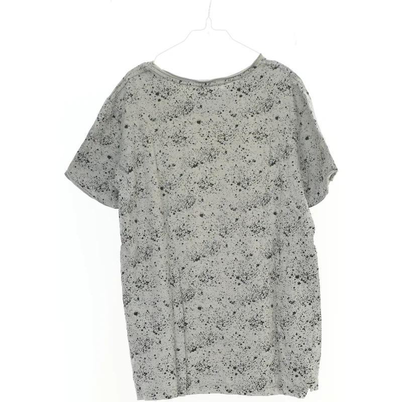T-Shirt fra H&M (str. 158 cm)