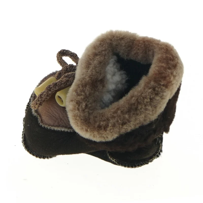 Baby uldfutter (str. sål:11 cm)