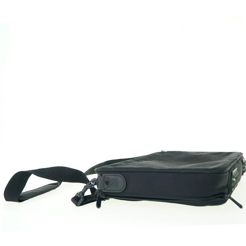 Computertaske fra Targus (str. 41 x 30 cm)