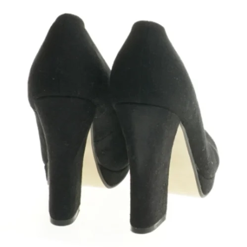 Sort højhælede sko i størrelse 40 fra Balzar Footwear (str. 40 )