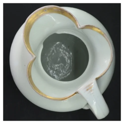 Hvid porcelænskande med guldtrim fra Kanne (str. 24 x 14 cm)