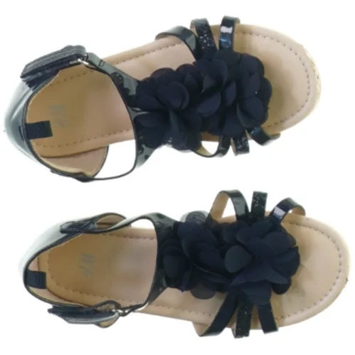 Sandaler  fra H&M (str. 31)