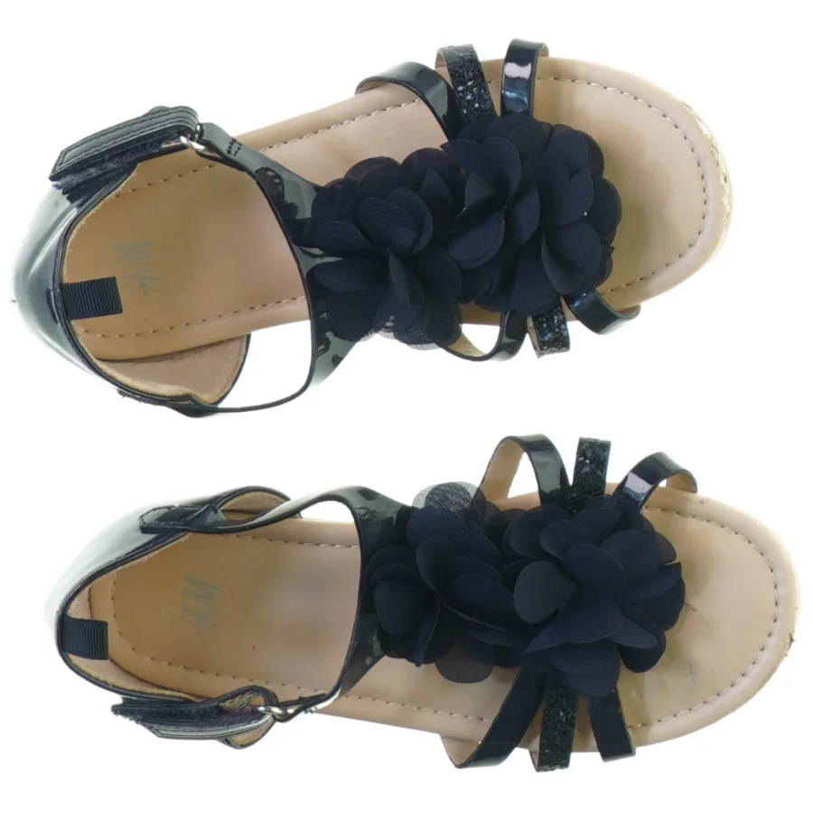Sandaler  fra H&M (str. 31)