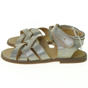 Sandaler NYE fra Move (str. 32)