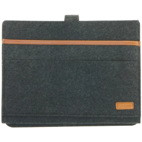 Grå hængehylde i grå filt (str. 35x27 cm)