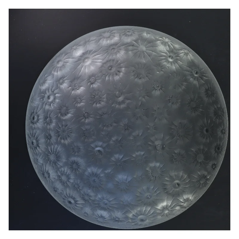 Stort glasfad med blomstermønster (str. Ø 35 cm)