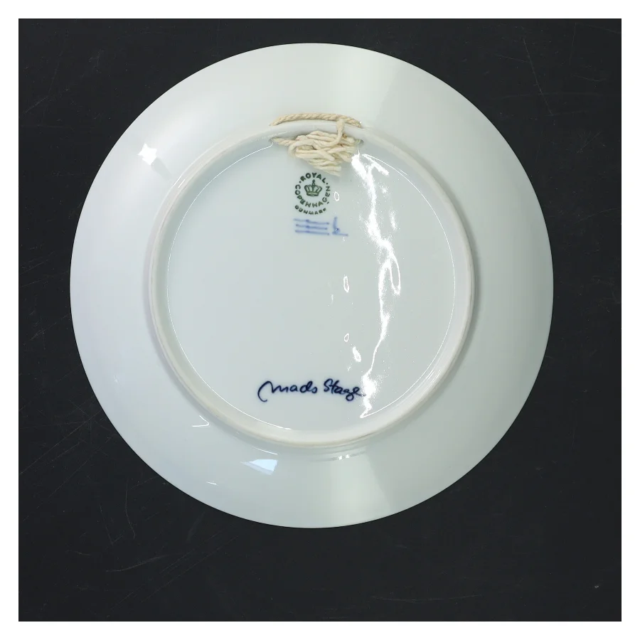 Porcelænsplade til væg fra Royal Copenhagen (str. Ø 18,5 cm)